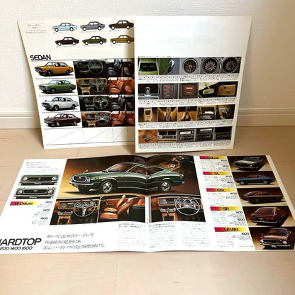 Toyota Corolla30 Sedan & HT 3-Volume Set