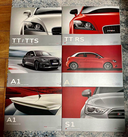 [Audi] TT/TTS Catalog (with separate data sheet) 9-book set