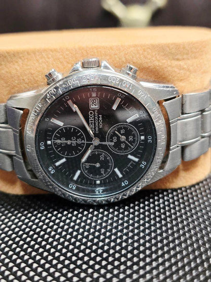 TM100 SEIKO Black Chronograph Watch