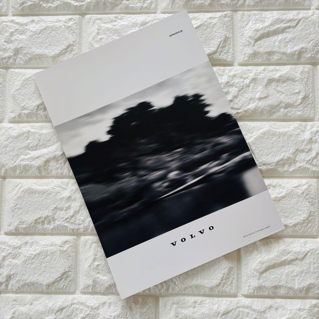 Mint Condition Volvo VOLVO Catalog with Rare Price List VOLVO V70