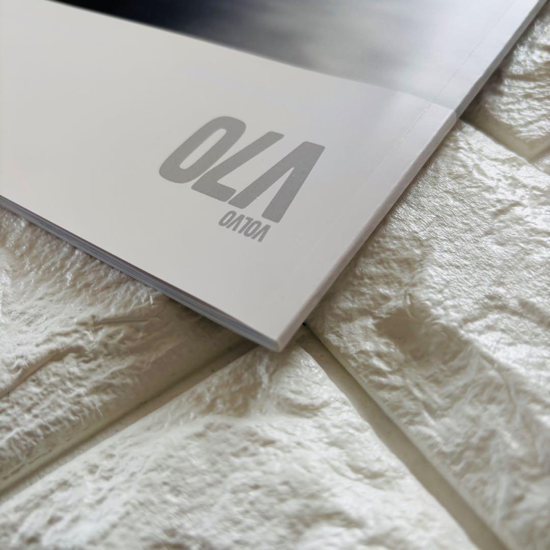 Mint Condition Volvo VOLVO Catalog with Rare Price List VOLVO V70