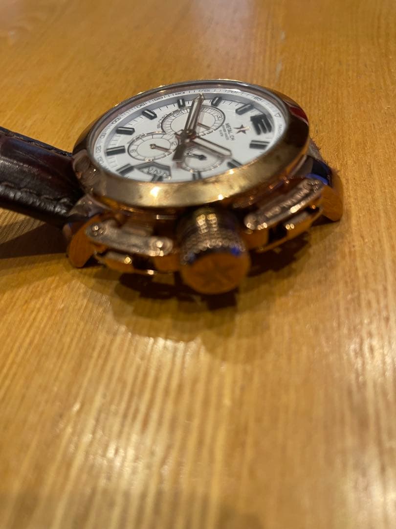 METAL CH Metal Watch