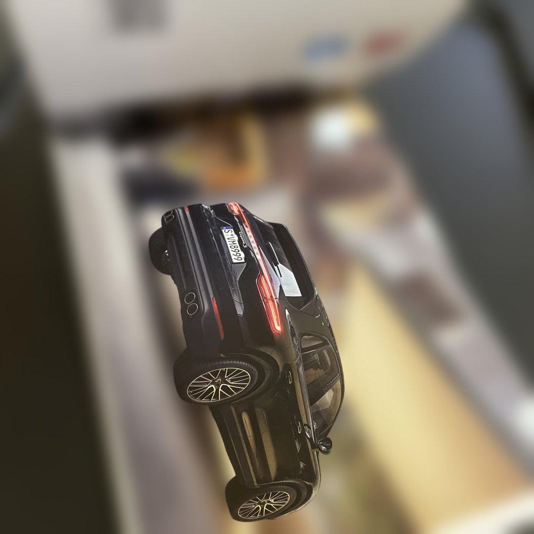 Porsche Cayenne The new Cayenne Catalog 2017 Edition