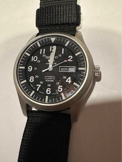 Seiko 7S36 03J0 Automatic Winding Watch