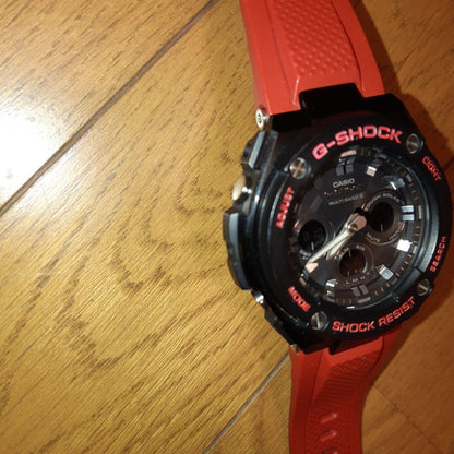 Limited Model Red Stamp and Belt CASIO G-SHOCK GST-W300G