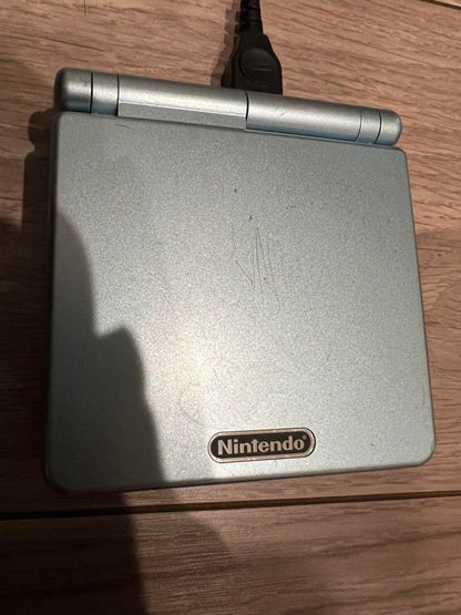 Game Boy Advance SP Body & Charger & Software