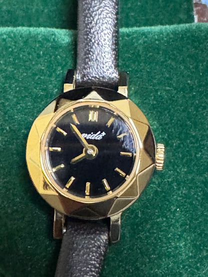 vida+ Quartz Watch Black Face