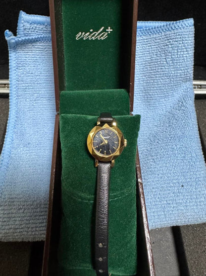 vida+ Quartz Watch Black Face