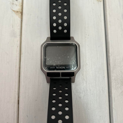 Nixon Digital Watch Heat