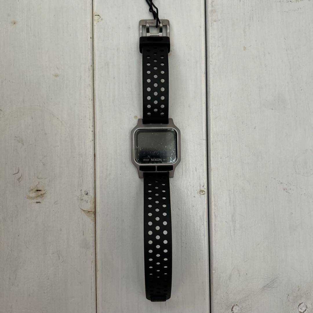 Nixon Digital Watch Heat