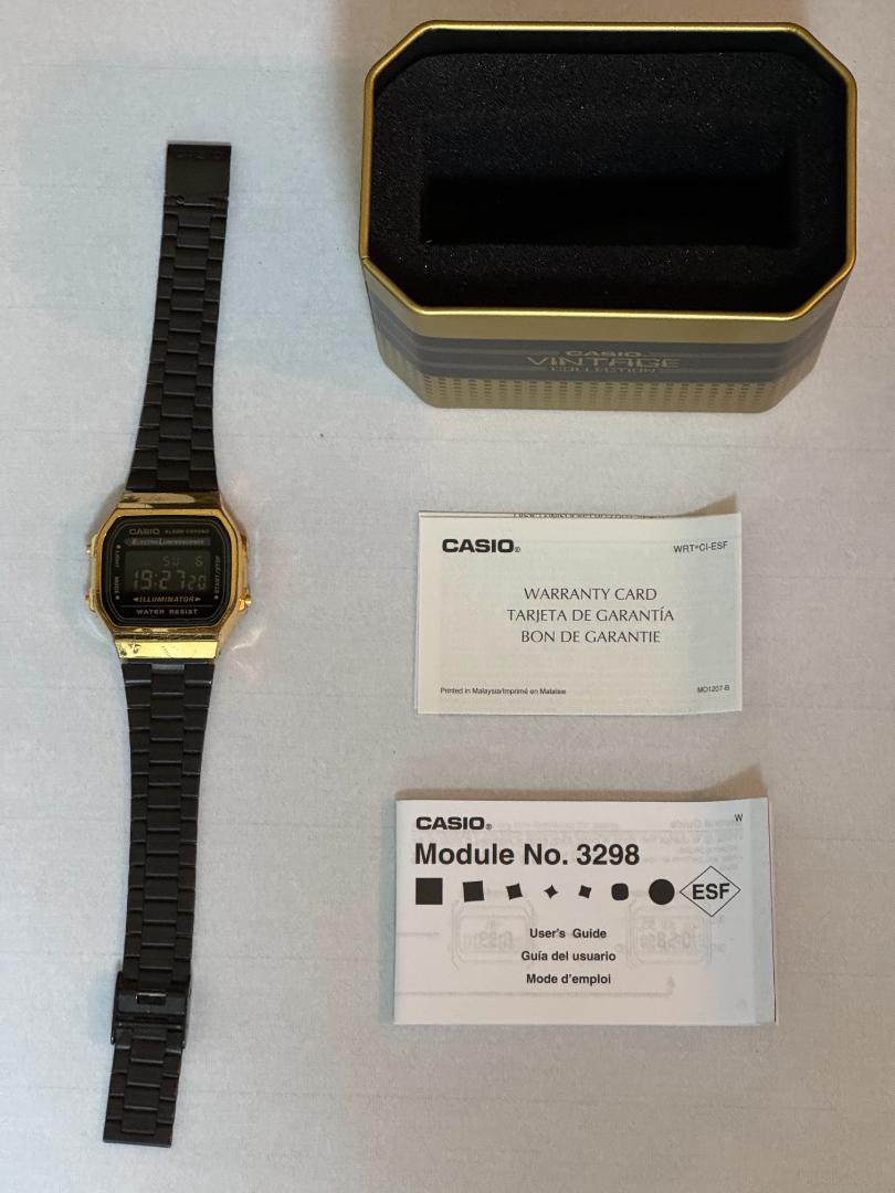 CASIO 3298 Digital Watch Black / Gold