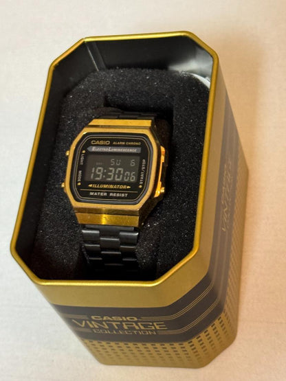 CASIO 3298 Digital Watch Black / Gold