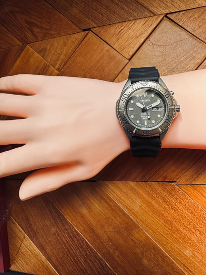 SEIKO 5M63-0B40 Seiko Diver Kinetic Titanium Excellent Condition