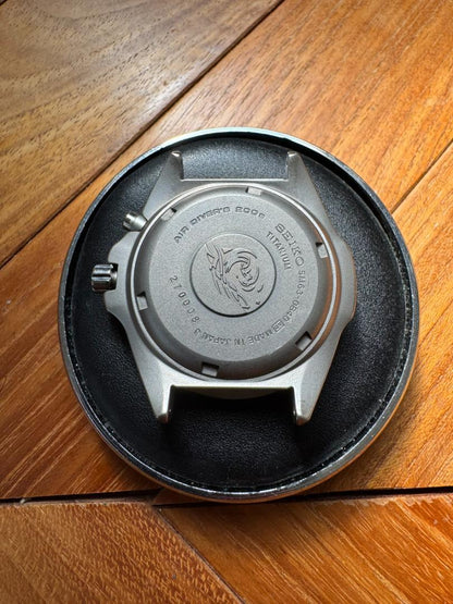 SEIKO 5M63-0B40 Seiko Diver Kinetic Titanium Excellent Condition