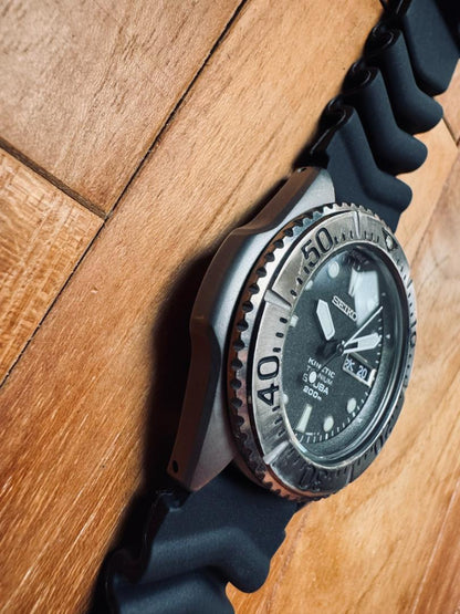 SEIKO 5M63-0B40 Seiko Diver Kinetic Titanium Excellent Condition