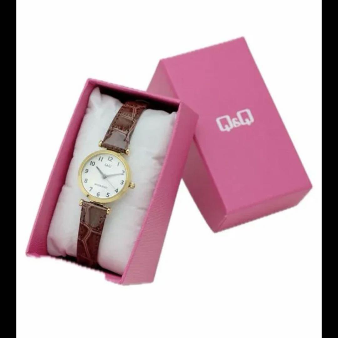 [CITIZEN Q&Q] Analog Watch with Cat Design Water-Resistant Spherical Glass Revolving Belt