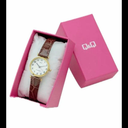 [CITIZEN Q&Q] Analog Watch with Cat Design Water-Resistant Spherical Glass Revolving Belt