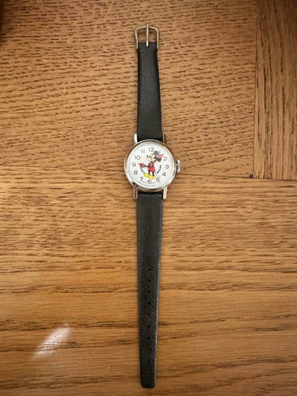 【Rare】Mickey Mouse Swiss Made