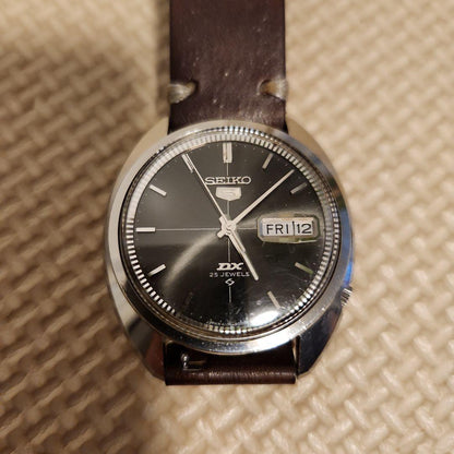 SEIKO DX Black Face Beautiful Condition!