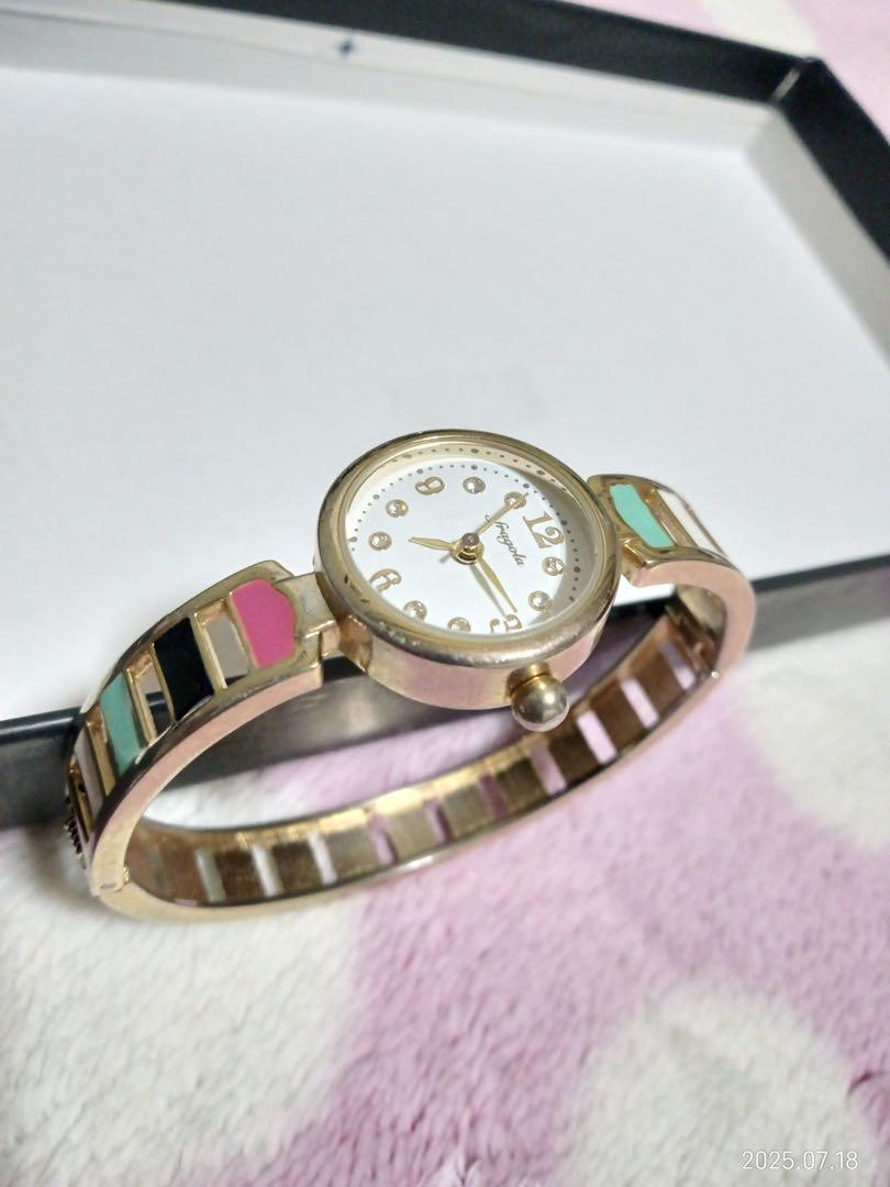 Strawberry Colorful Wound Analog Watch Battery-Free