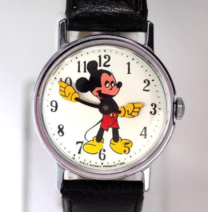 Vintage Mickey Mouse Mechanical Hand-Winding Wristwatch INGERSOLL Disney with Original Box