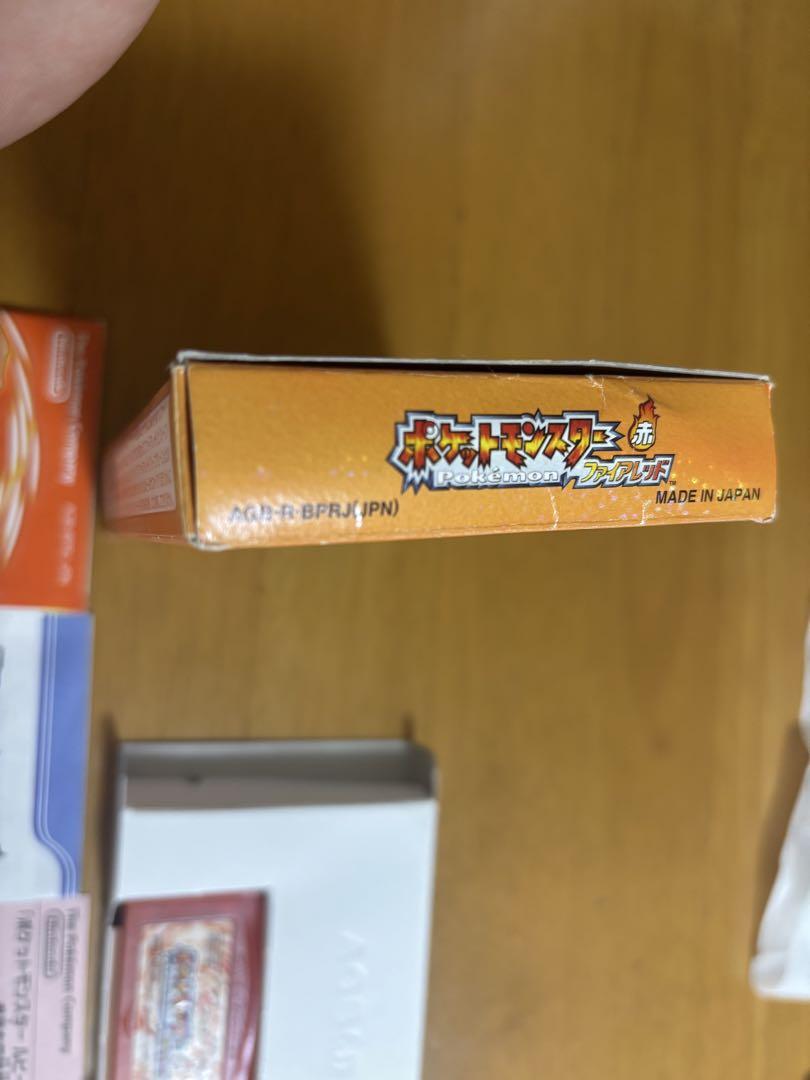 Pokémon FireRed with Box