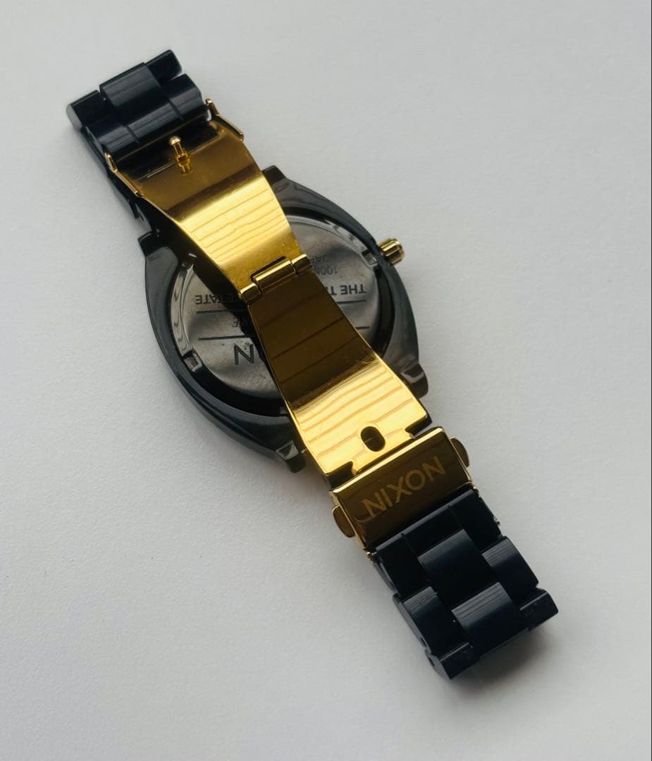 【Brand New Battery for Time Teller】NIXON's Black and Gold Time Teller!