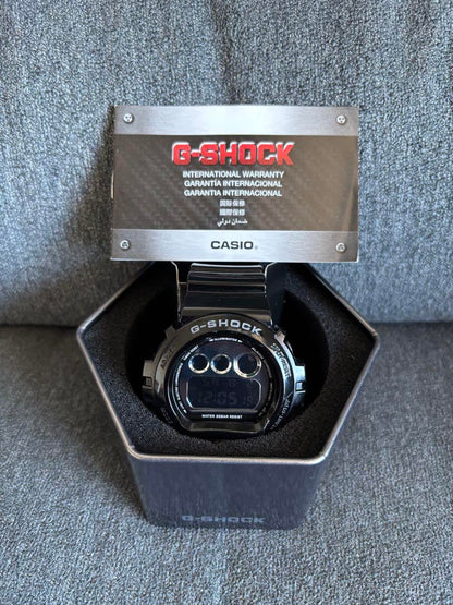 【Excellent Condition】Casio G-SHOCK DW6900NB
