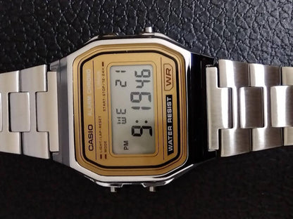 New Unworn Overseas Model Silver and Gold Metal  A158