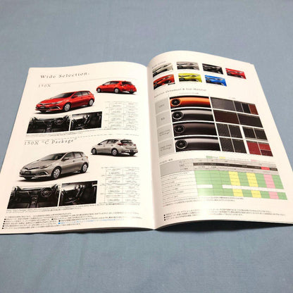 Old Car Catalog: Toyota AURIS  April 2015 (1990) 3-Set Full