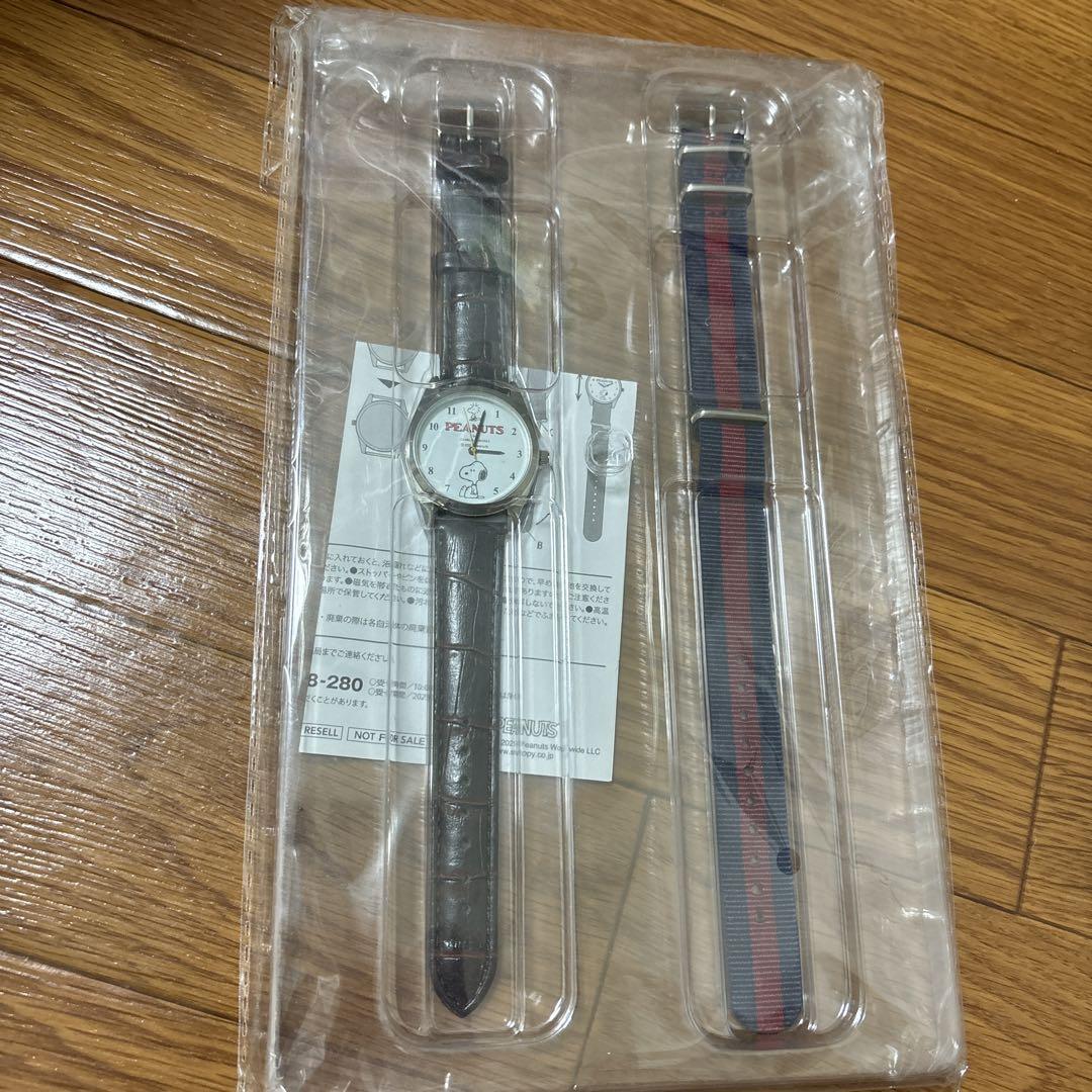 SNOOPY Wristwatch  SNOOPY Rare Ladies' Watch