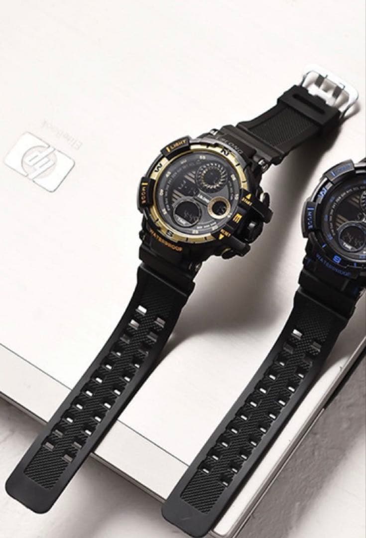 Limited Edition Black Gold Divers Big Face Sports Watch Water-Resistant