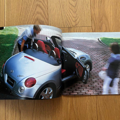 Last One Book, Excellent Condition, DAIHATSU L880K Car Catalog, Navigation & Audio Catalog