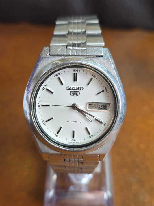 TM106 SEIKO 5 Automatic Winding Men's Watch _ Excellent Condition Working Condition