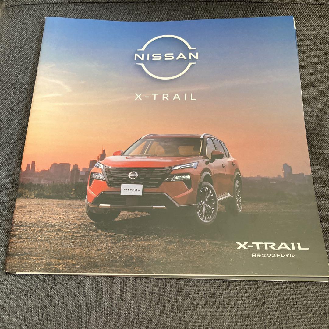Nissan X-TRAIL Catalog 25th Edition