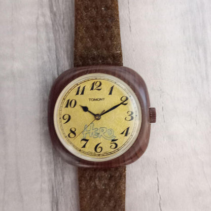 TOMONY HERO Analog Winding Watch