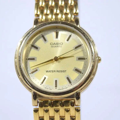 Vintage Casio men's wristwatch in gold plating, GUFSTREAM.