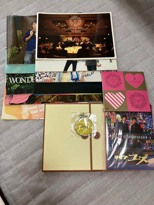 Yuzu Ring Membership Magazine & Goods Set