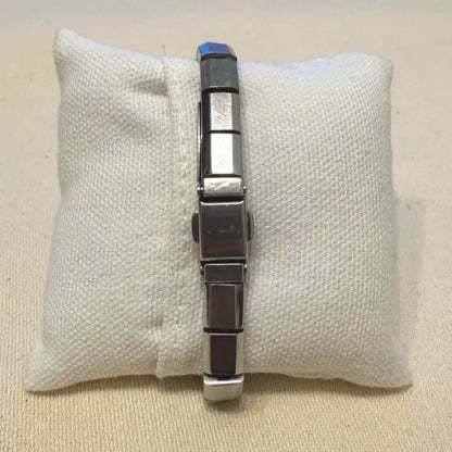 Agnes b. Solar Watch