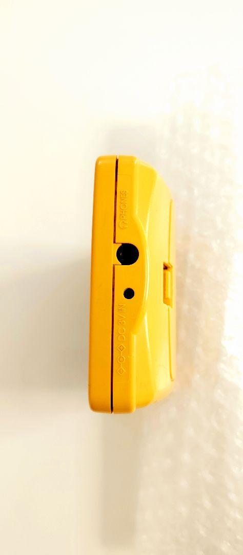 Gameboy Color Yellow Console + 2 Games