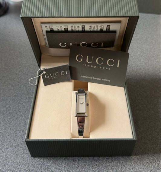 【Extremely Beautiful Condition • Functional 】 GUCCI Watch 1500L Silver Bangle with Box