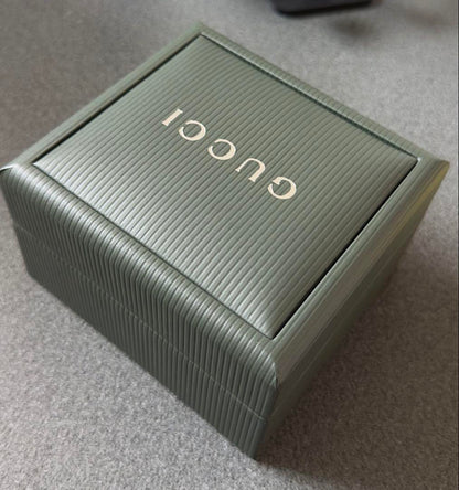【Extremely Beautiful Condition • Functional 】 GUCCI Watch 1500L Silver Bangle with Box