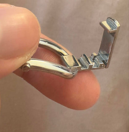 【Extremely Beautiful Condition • Functional 】 GUCCI Watch 1500L Silver Bangle with Box