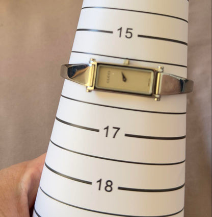 【Extremely Beautiful Condition • Functional 】 GUCCI Watch 1500L Silver Bangle with Box