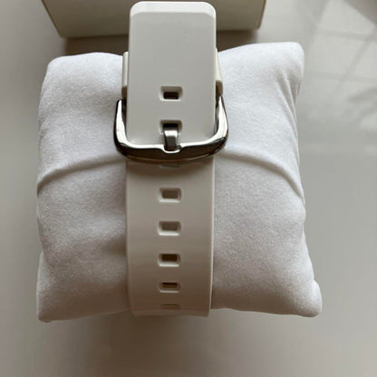 Beautiful condition CASIO BABY-G White Silver Ladies Water Resistant