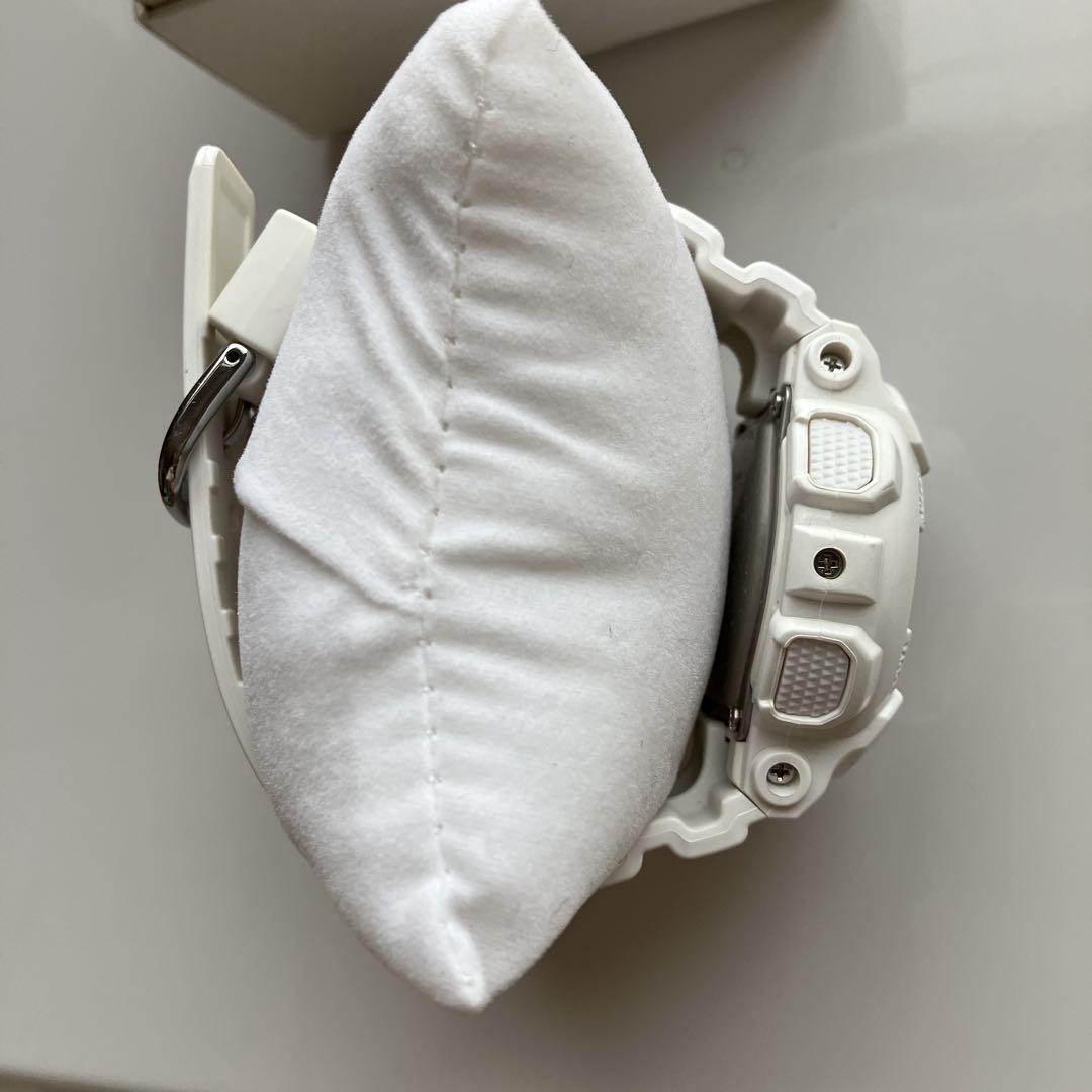 Beautiful condition CASIO BABY-G White Silver Ladies Water Resistant