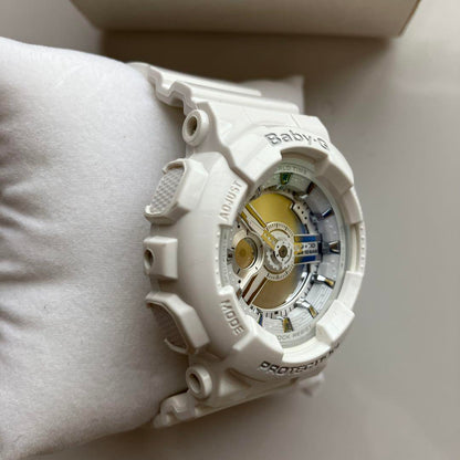 Beautiful condition CASIO BABY-G White Silver Ladies Water Resistant