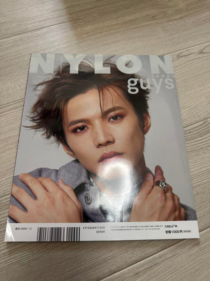 NYLON JAPAN December 2022