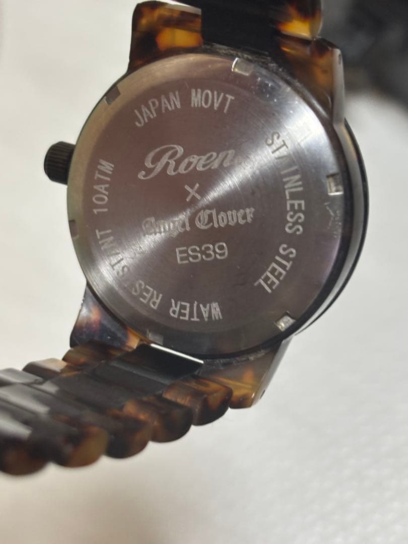 Roen x Angel Clover Wristwatch with Shell Pattern Battery Replaced Box Included