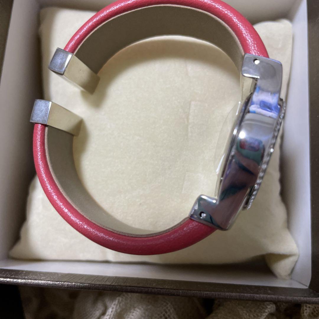 ABISTE Sparkling Watch is in great condition!